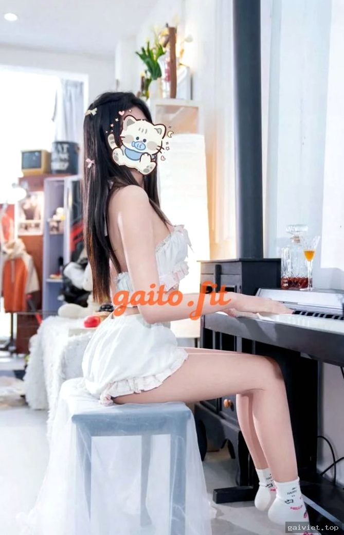 July Cô – gái gọi Quận 8
