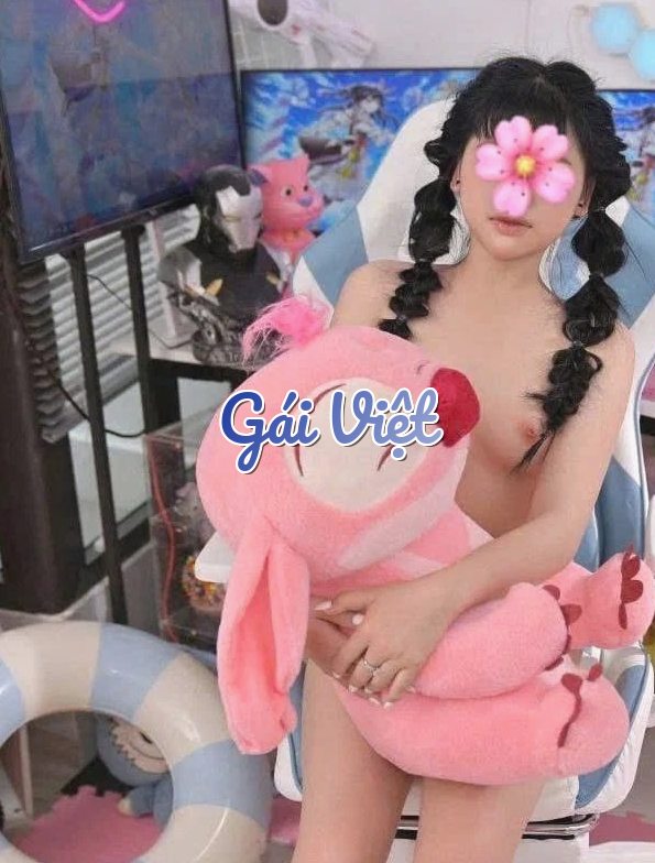 Bảo My – gái gọi Hóc Môn